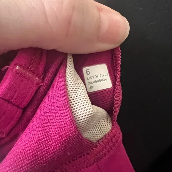 Lululemon Athletica Bright Pink Sports Bra - Picture 4 of 4